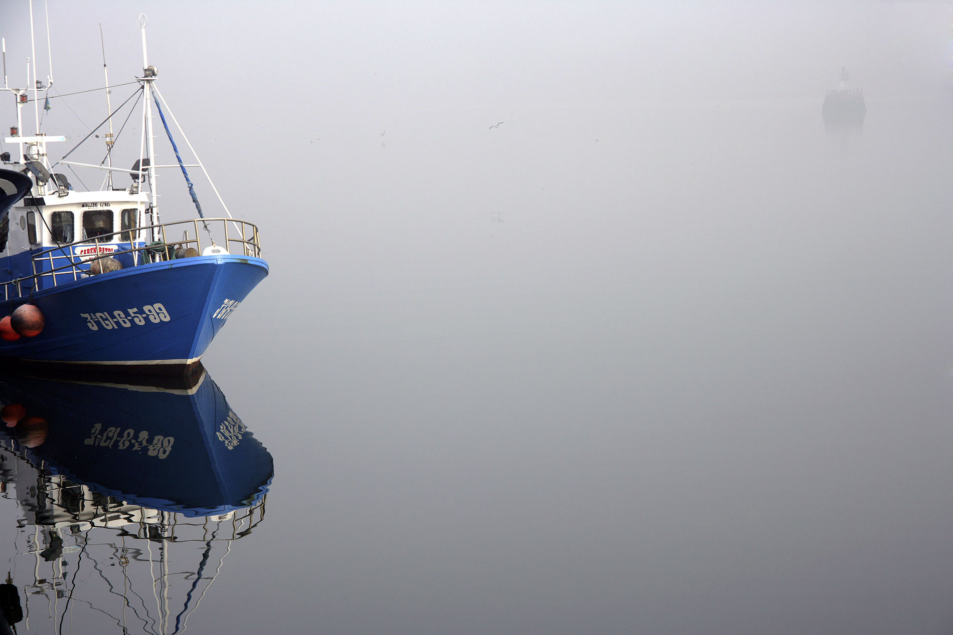 Pescadores del Cantábrico faenando